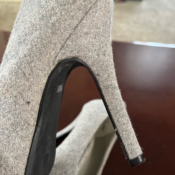 Fusion gray platform rounded toe heels.  Suede-like. Size 7.5. - Picture 5 of 8